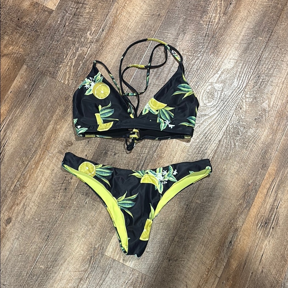 Zaful Black and Yellow Lemon Print Bikini